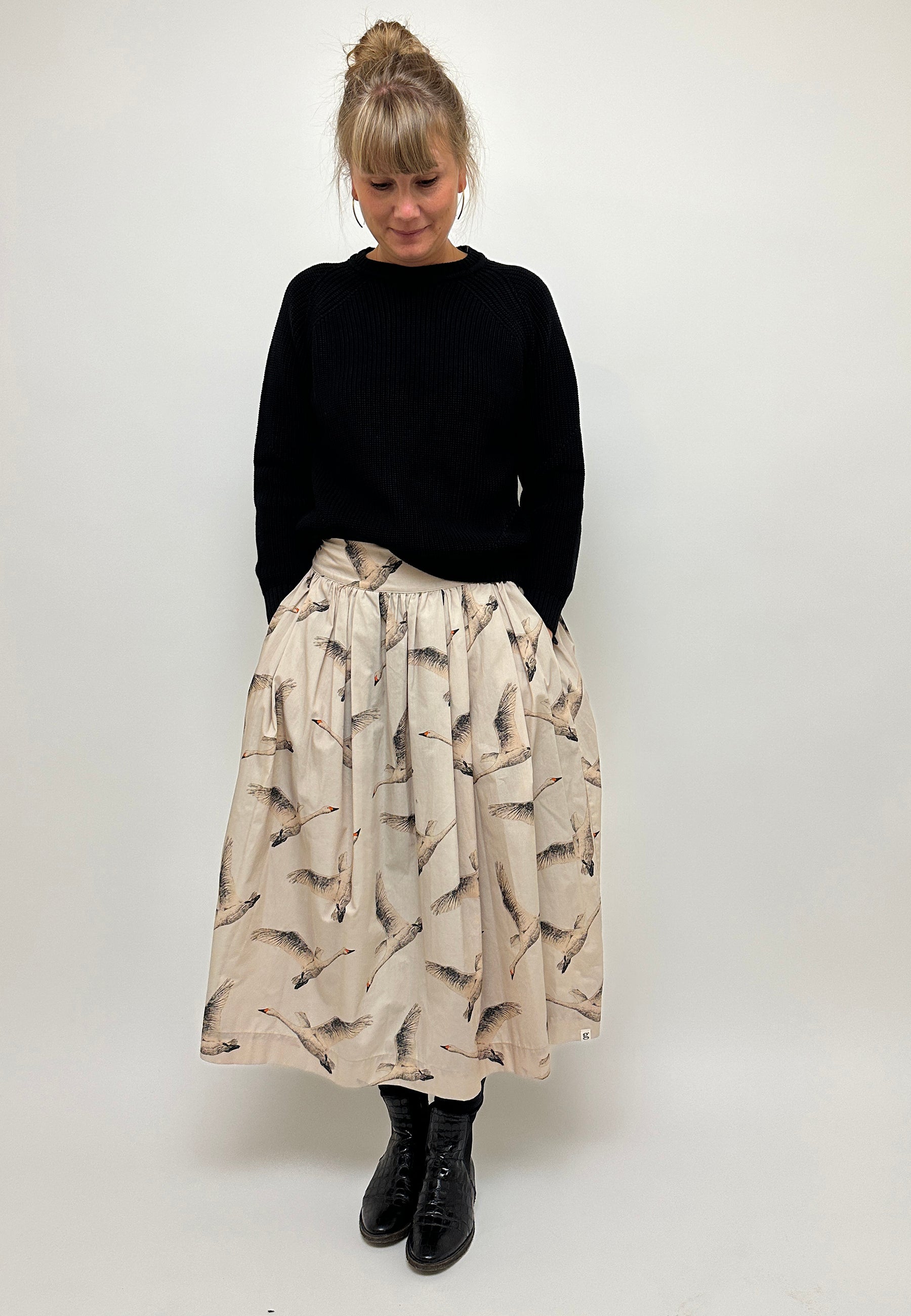 GROBUND Mette nederdelen - den med smukke gæs