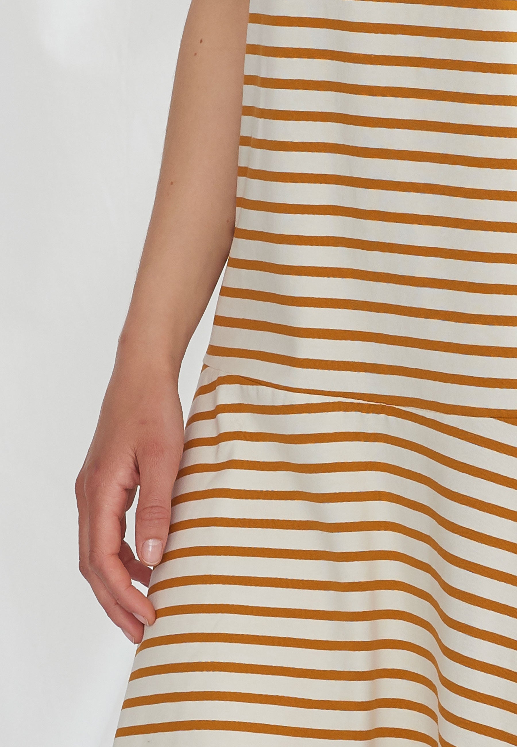 GROBUND Marianne kjolen - den med gyldne striber