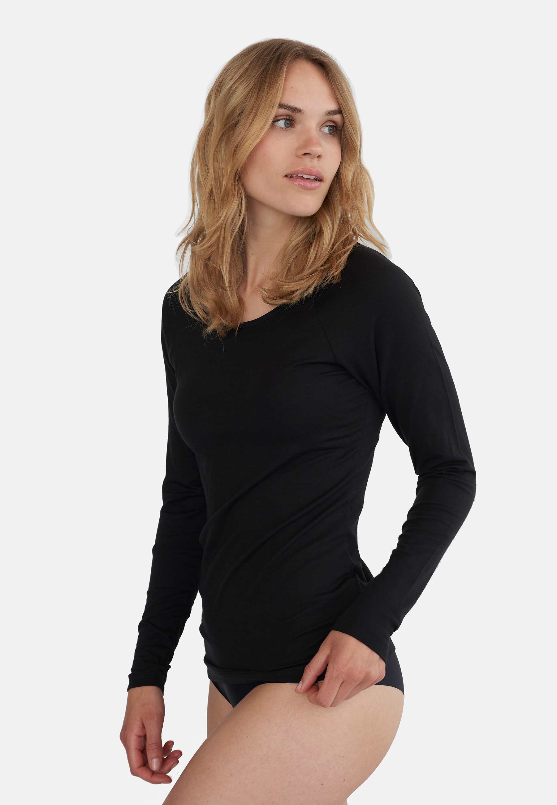 GROBUND Solvej blusen - den sorte i Tencel