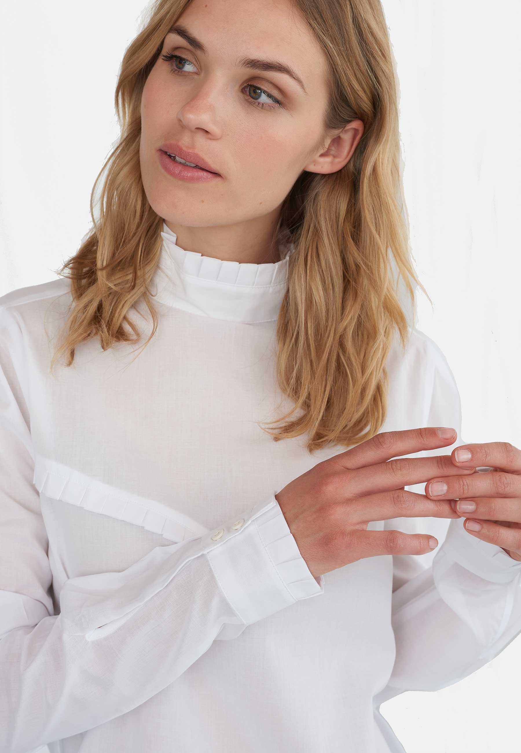 GROBUND Ellen skjorten - den hvide med høj krave