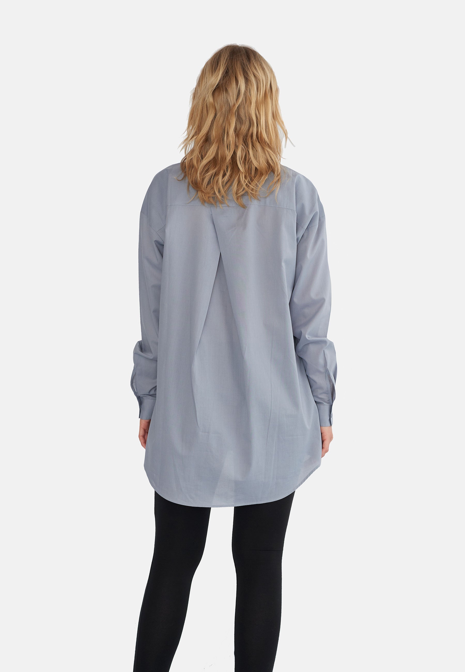 GROBUND Liva skjorten - den oversize i himmelgrå