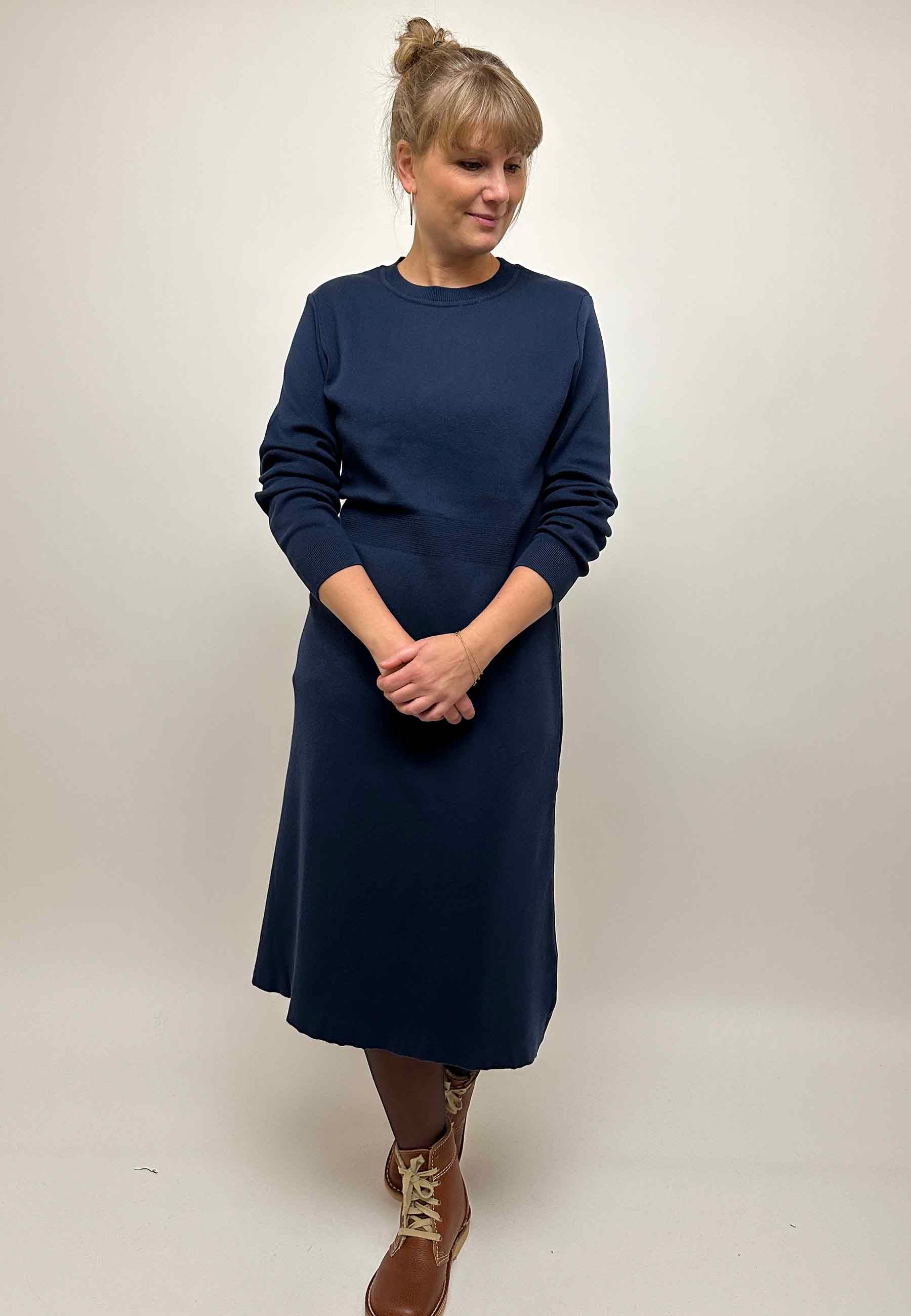 GROBUND Agnes kjolen - den i blå