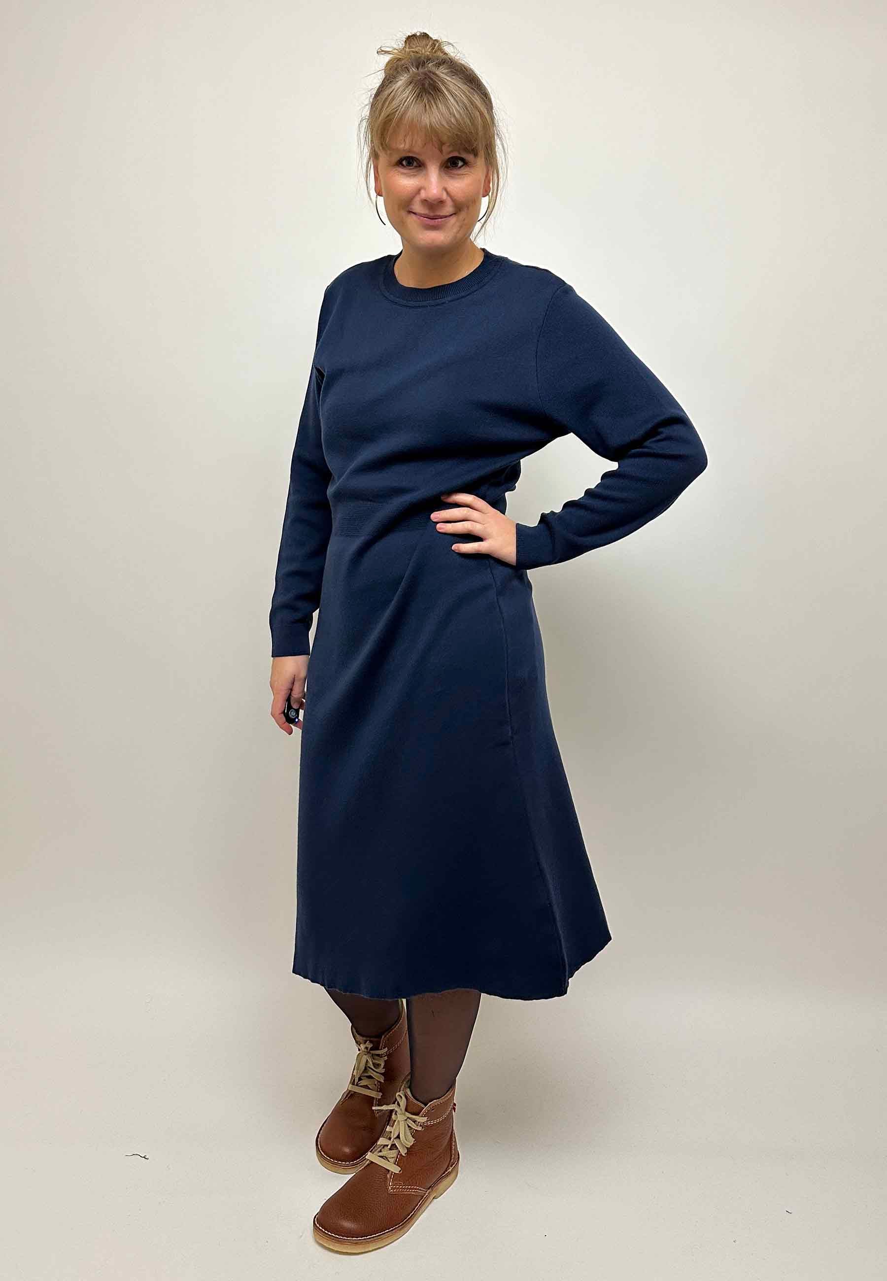 GROBUND Agnes kjolen - den i blå