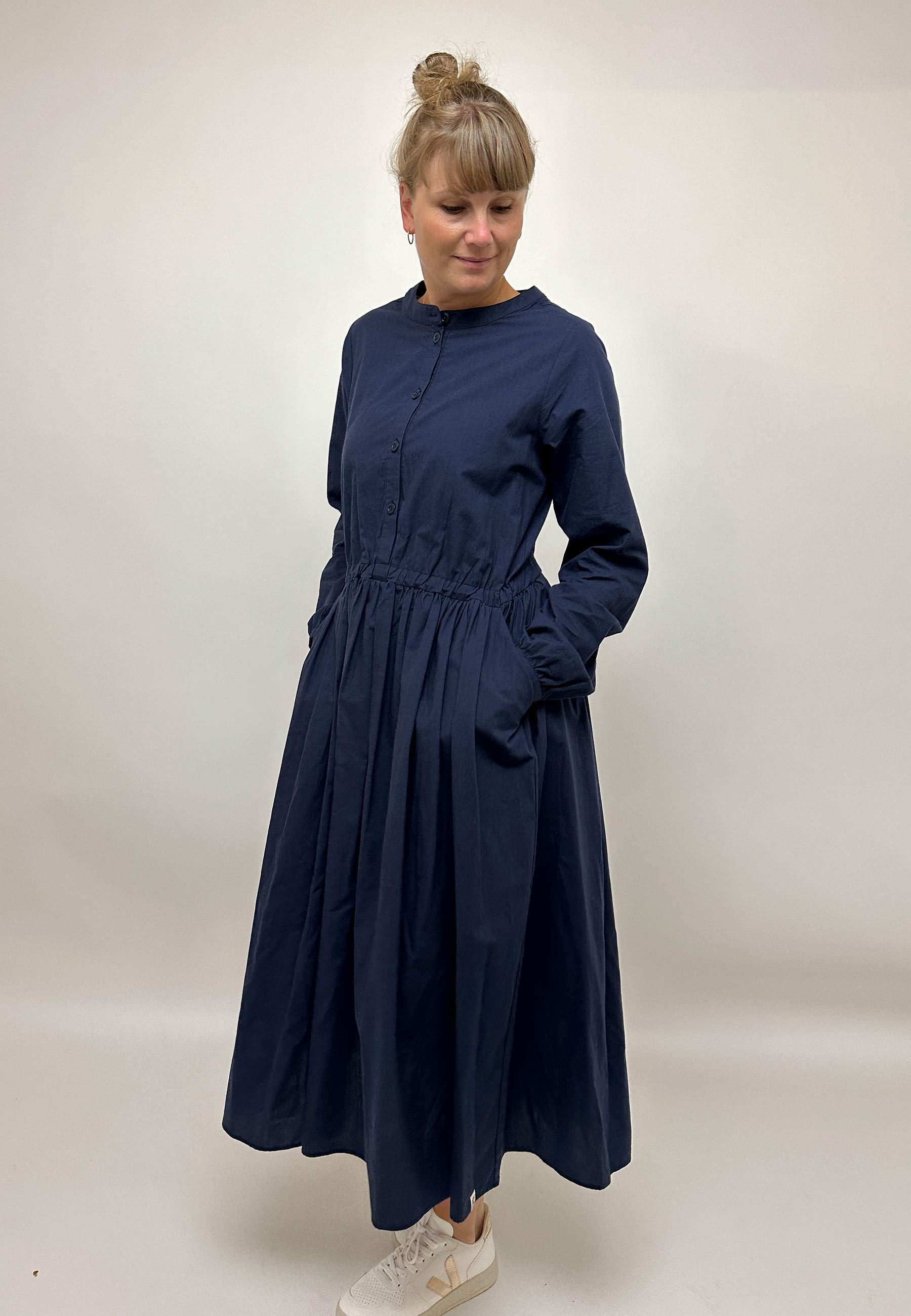 GROBUND Agnete kjolen - den i mørkeblå melange