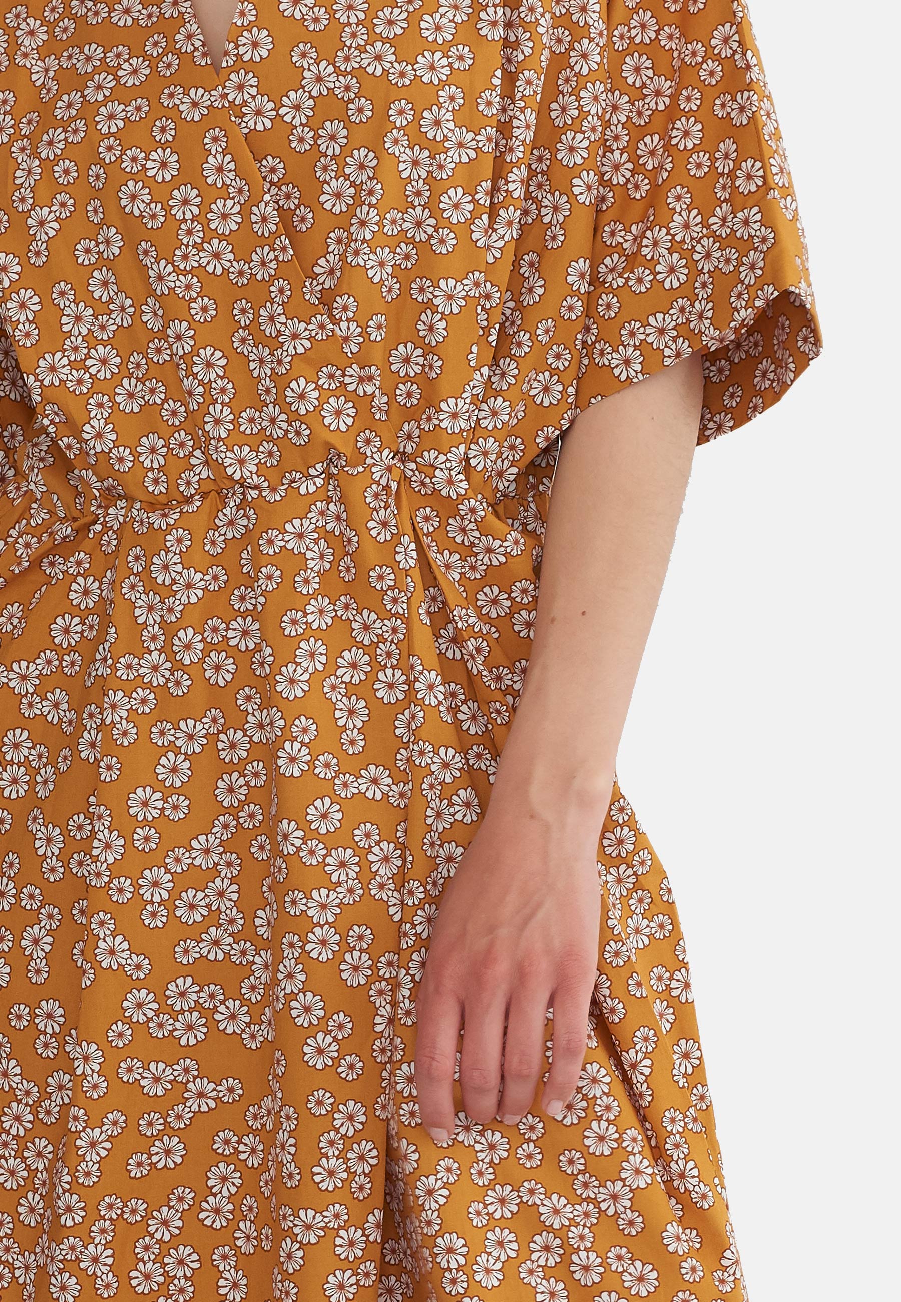 GROBUND Mejse kjolen - den med kimono-snit i gurkemeje