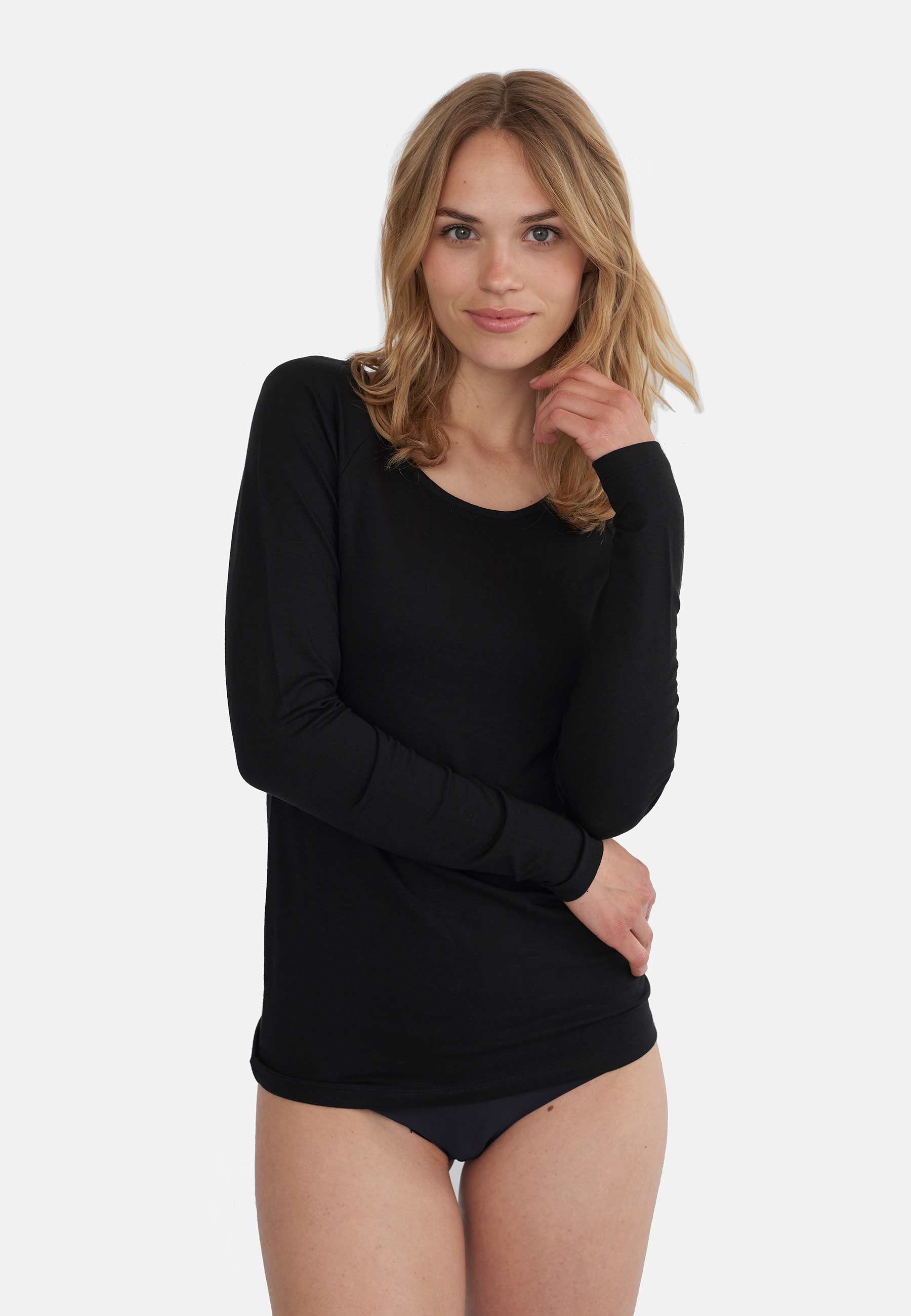 GROBUND Solvej blusen - den sorte i Tencel