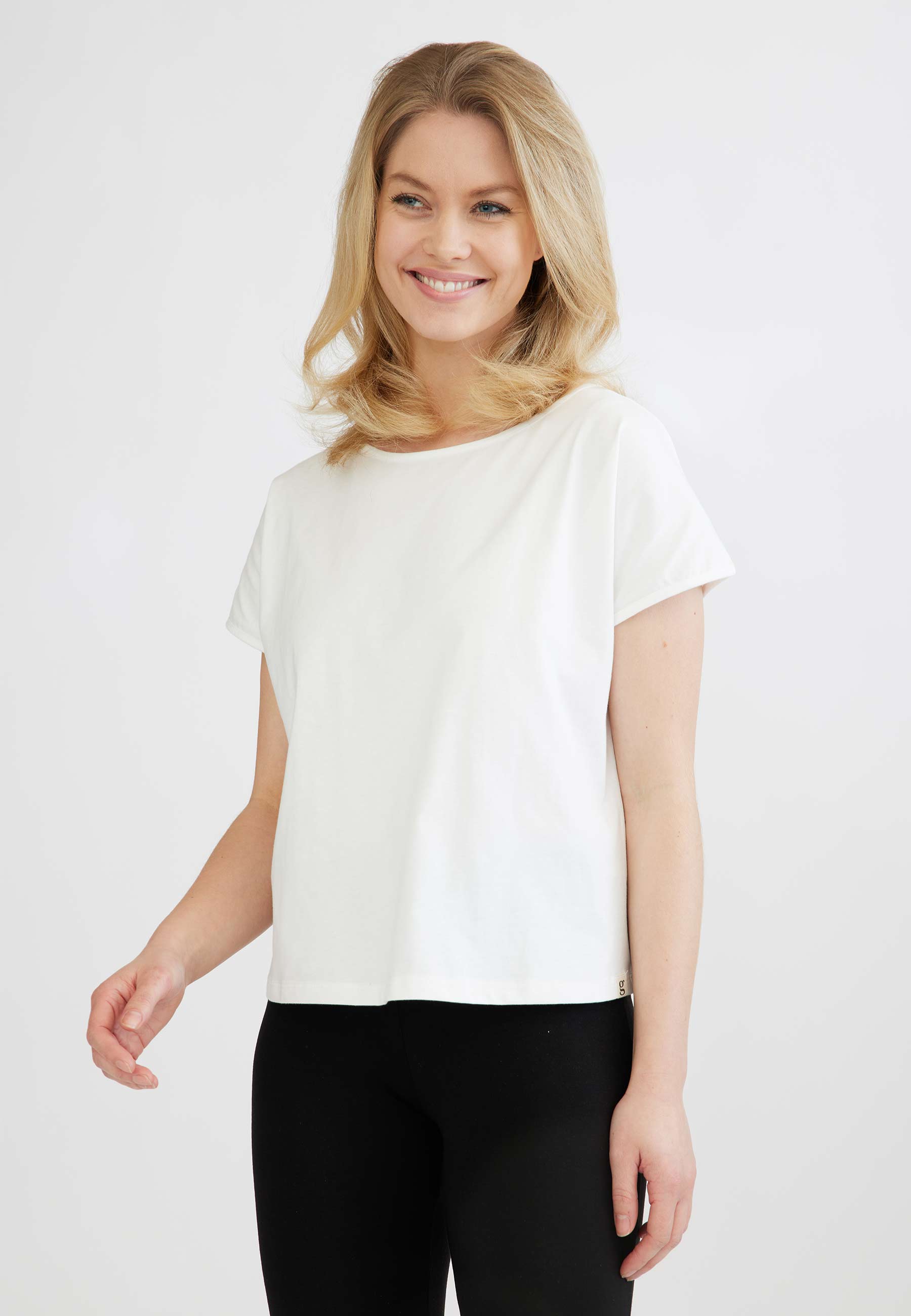 GROBUND Karen t-shirten - den korte i mælkehvid