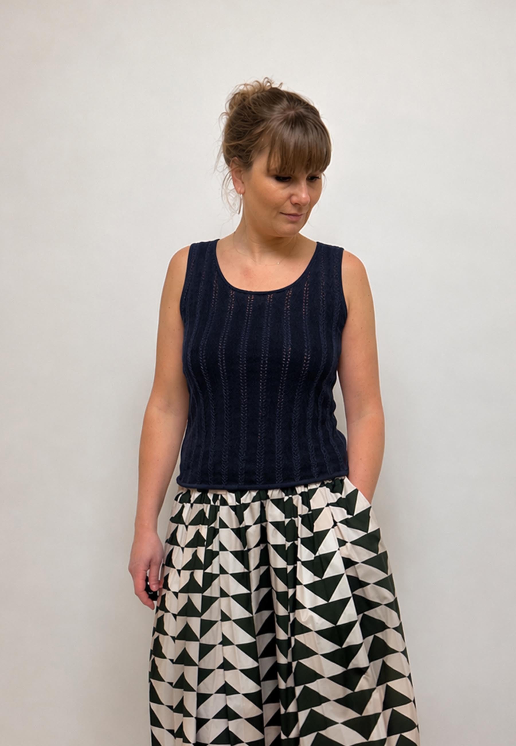 GROBUND Aase tee - den i navy