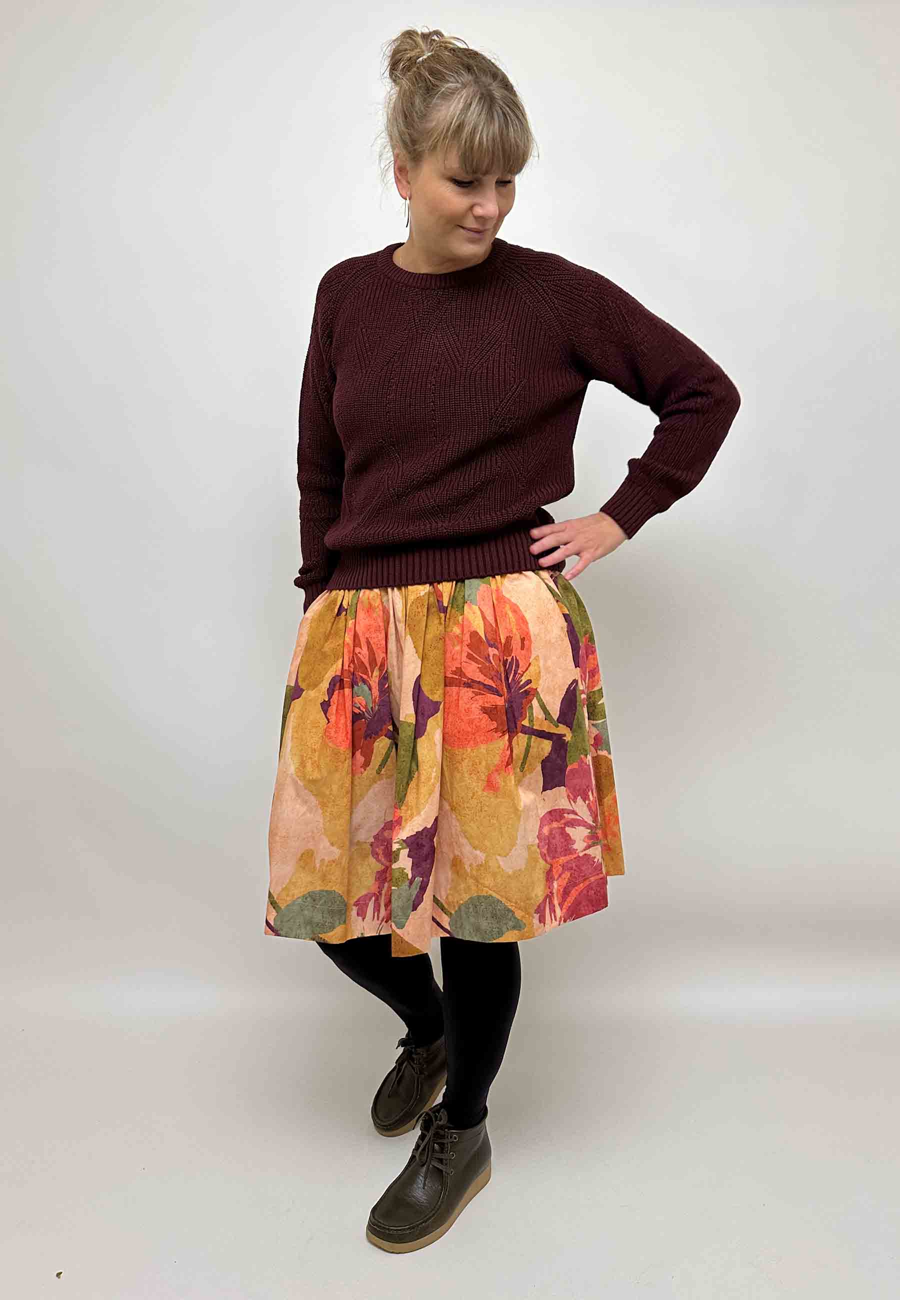 GROBUND Svala nederdelen - den med store blomster