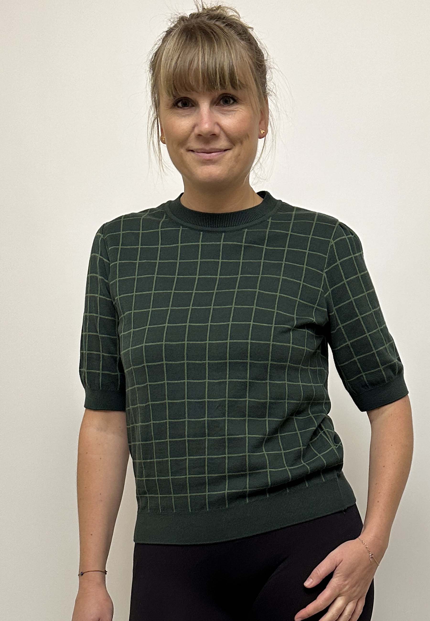 GROBUND Alva tee - med grønt grid