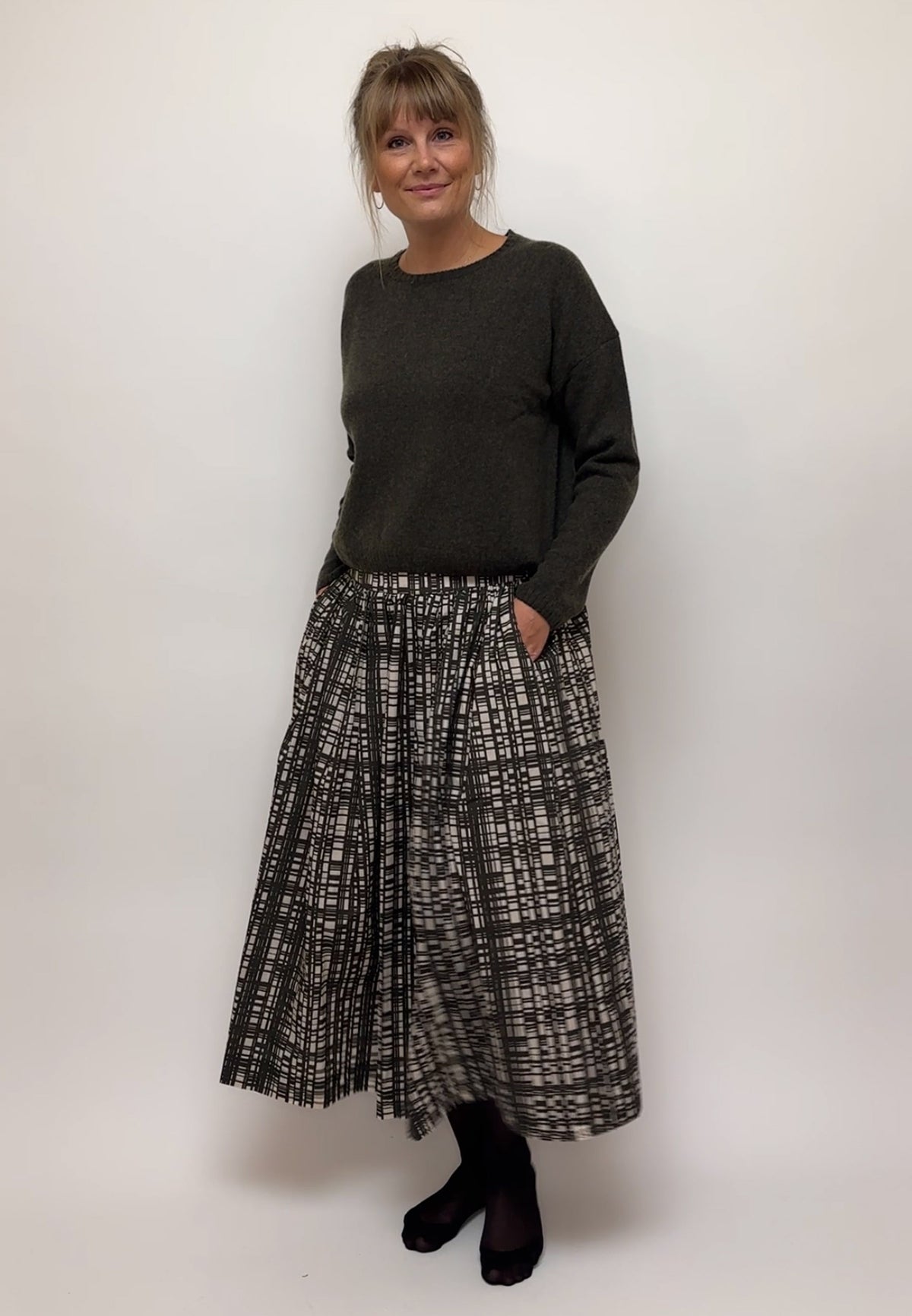 Mette nederdelen | Olive Grid - GOTS